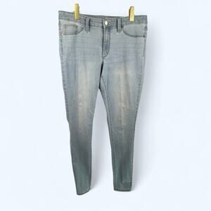 Universal Thread Stretch Crop Women's Jeans Light Wash size 10 long